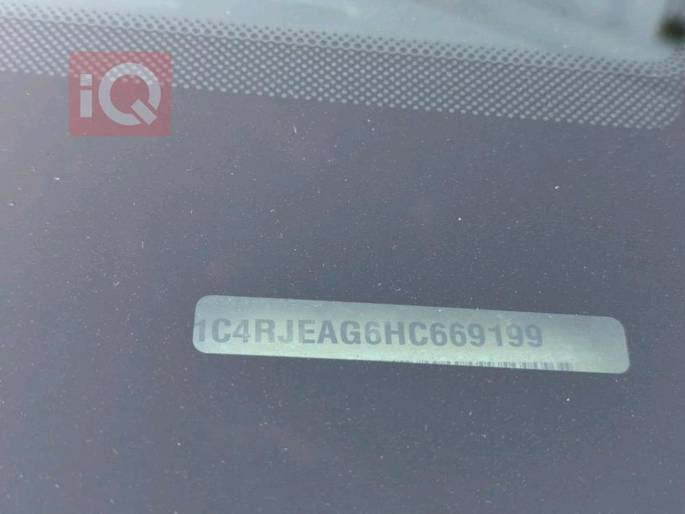 جیپ گراند شیرۆکی